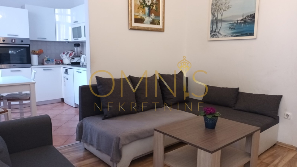 Rijeka, Center - 2 bedrooms + living room with dining area and kitchen, 66.10 m2