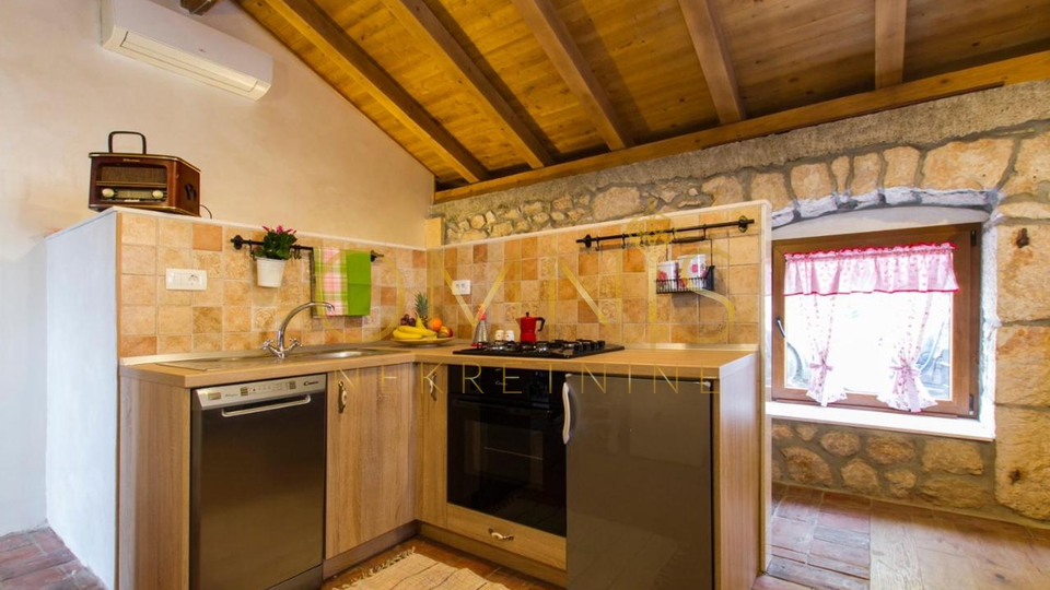 OPATIJA, BRSEČ- kamena villa na prekrasnoj lokaciji!