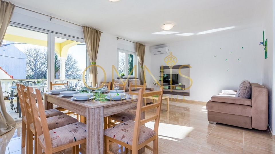 Villa – Private holiday house with a swimming pool and sea view