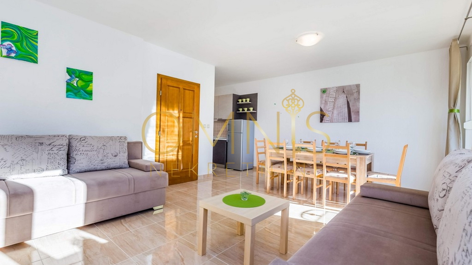 Villa – Private holiday house with a swimming pool and sea view