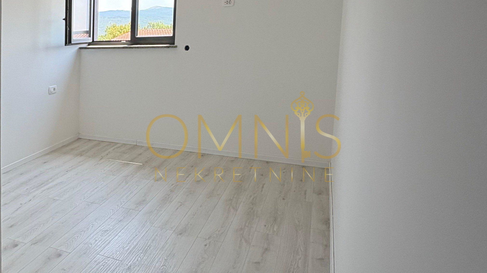 OTOK KRK, GRAD KRK (okolica) – Moderna luksuzna vila s bazenom i pogledom na more