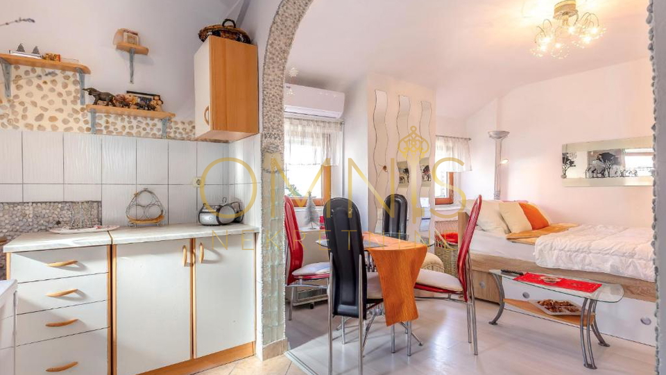 Garsonjera za najam, 30m2, Bakar