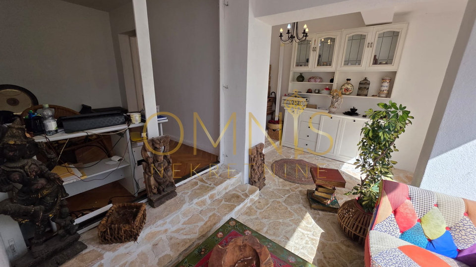 Crikvenica – 3S+ DB, 115 m², s terasom 37 m² i pogledom na more, 300 m od plaže!