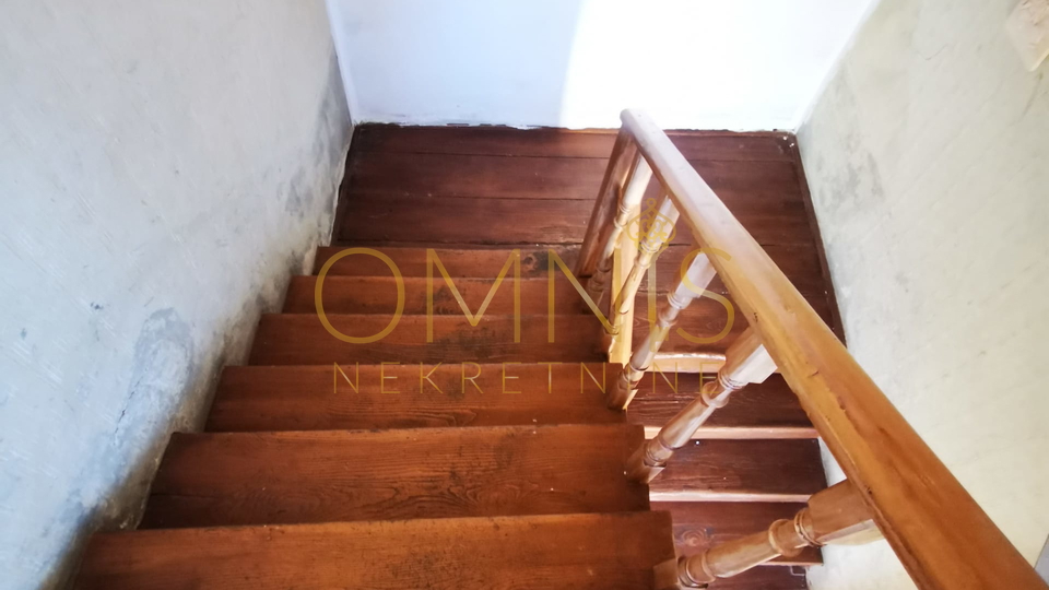 Hreljin, 120 m2, 3S+DB, kuća za 10 radnike, parking!