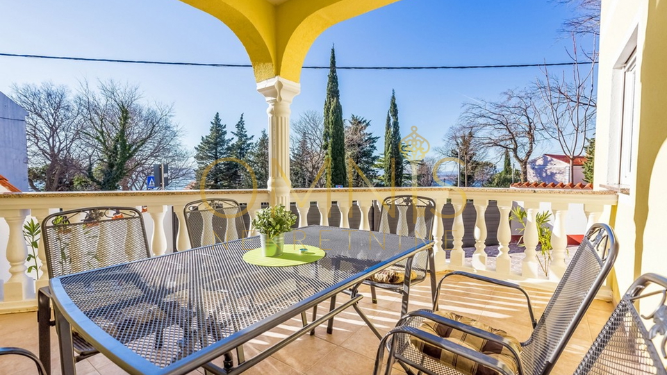 Villa – Private holiday house with a swimming pool and sea view