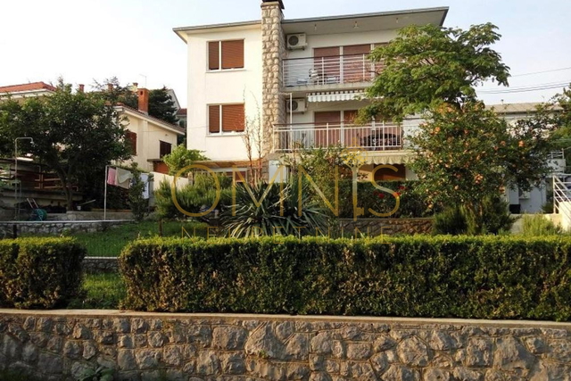 Selce,3 apartmana u prizmelju 121m2,prodaja!