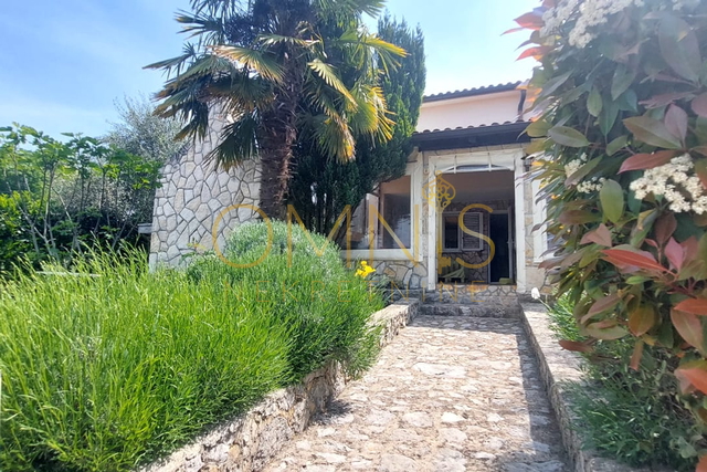 Krk,kuća2S+DB,155m2,pogled na more!