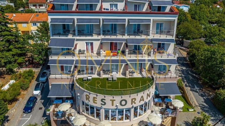 Hotel  4*, prvi red do mora – Crikvenica / Selce