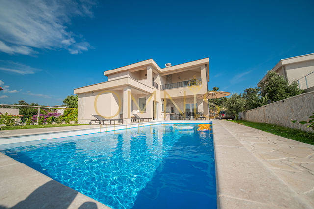 Pag,Jakišnica,Vila za odmor,180m2,80m do mora,prodaja!