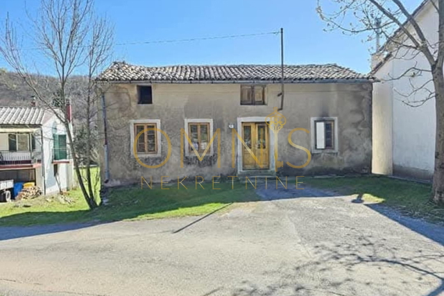Klana,1780m2,starina za adaptaciju(100m2)Prodaja!