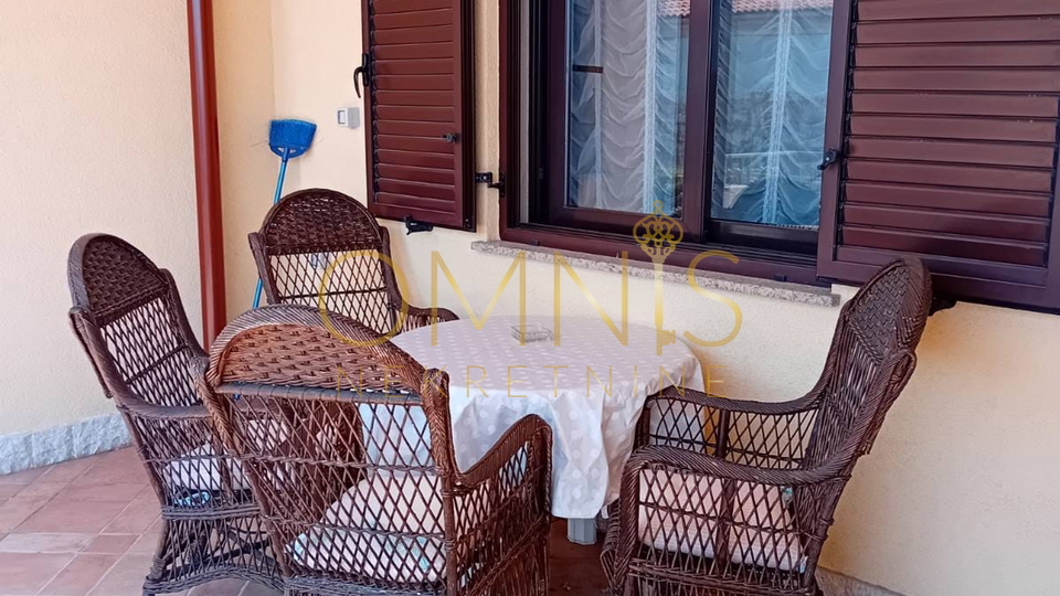 Rijeka, Gornja Drenova - 2S+DB, balkon, terasa, parking, najam!