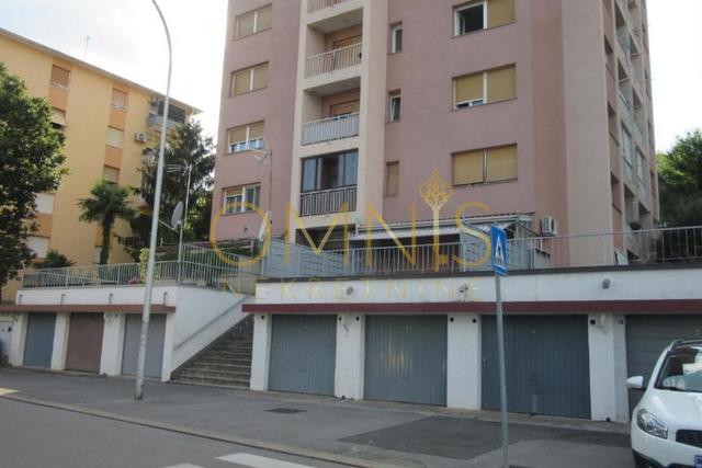 Opatija, 68m2, 2 rooms + dining room, for rent!