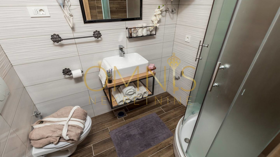 Rijeka - Korzo, moderan i potpuno opremljen dvosobni stan