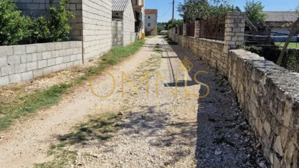 Istra, Žminj - građevinsko zemljište 501m2