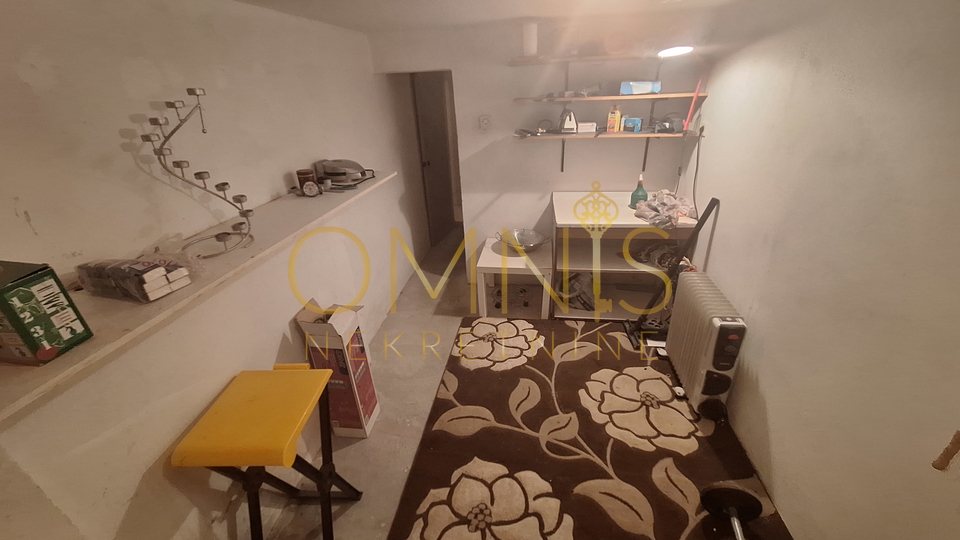 Opatija, Oprić -2S kl., okućnica, parking, prodaja!