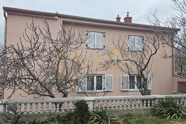Senj - samostojeća obnovljena kuća