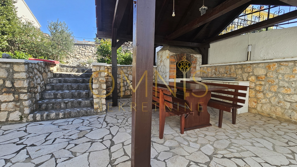 Novi Vinodolski - uređena kuća nedaleko plaže