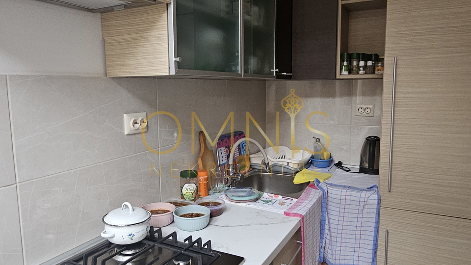 Rijeka, Centar - stan, 3S kl., 77 m2