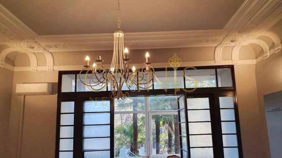 Rijeka, Center - 81.10 m2, terrace, excellent location