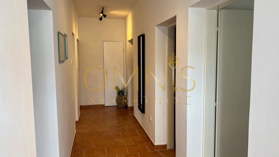 Crikvenica, 4-room apartment, 100m2, for sale!