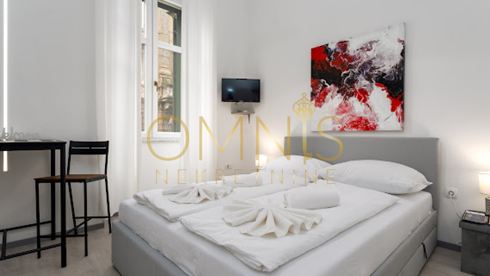 Rijeka, Centar -tri moderno uređena apartmana na Korzu, prodaja!