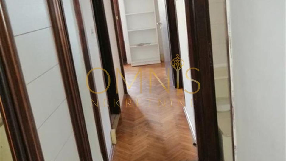 Rijeka, Krnjevo 3-bedroom + living room apartment for rent for 10-12 workers!