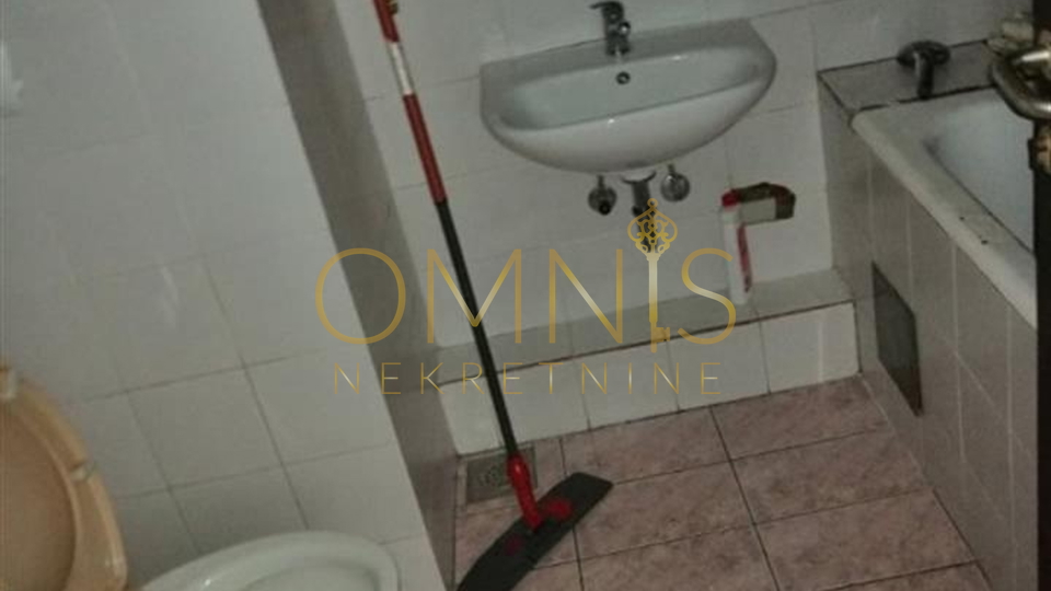 Rijeka, Krnjevo 3-bedroom + living room apartment for rent for 10-12 workers!