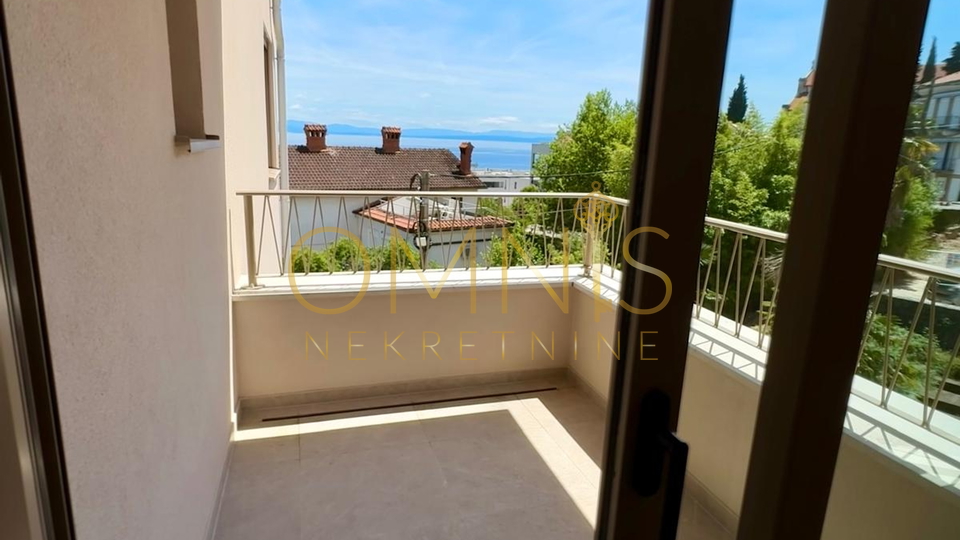 Opatija, center, penthouse with sea view, for sale!