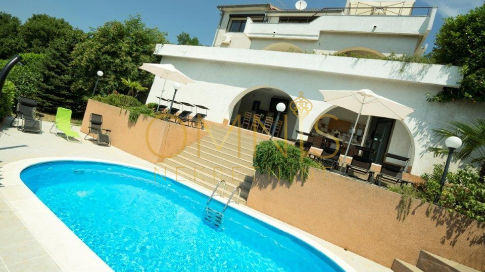 Viškovo, Saršoni -vila s bazenom i pogledom na more, najam!