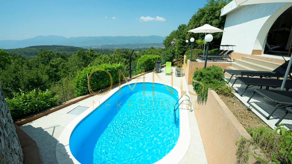 Viškovo, Saršoni -vila s bazenom i pogledom na more, najam!