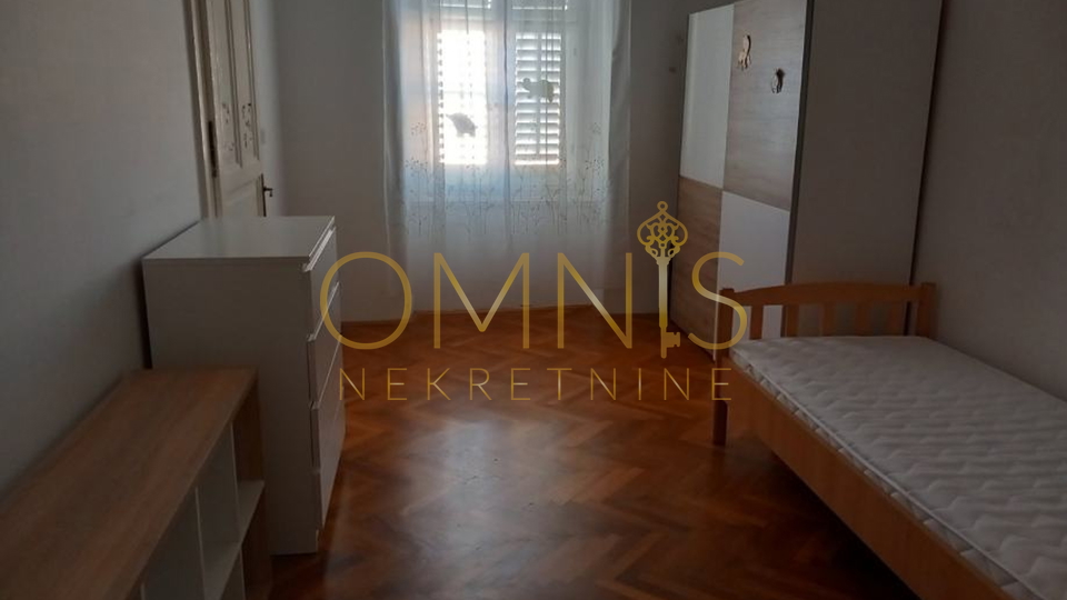 Rijeka, Centar 2S+DB s balkonom