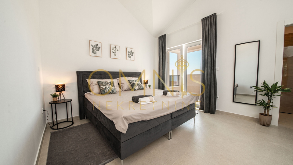Pag,Jakišnica,Vila za odmor,180m2,80m do mora,prodaja!
