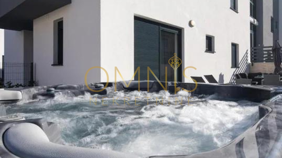 Krk -1S+DB, luksuzni stan, jacuzzi, pet friendly, najam!