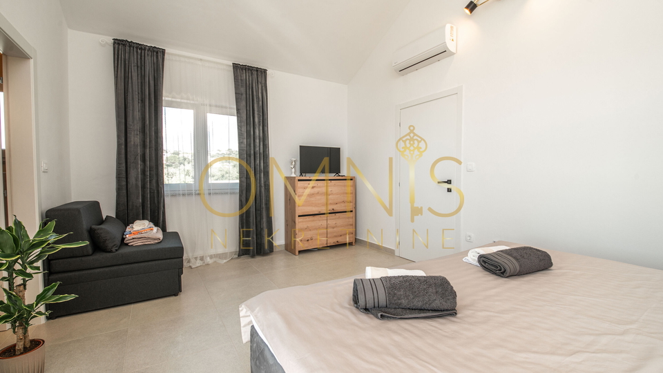 Pag,Jakišnica,Vila za odmor,180m2,80m do mora,prodaja!