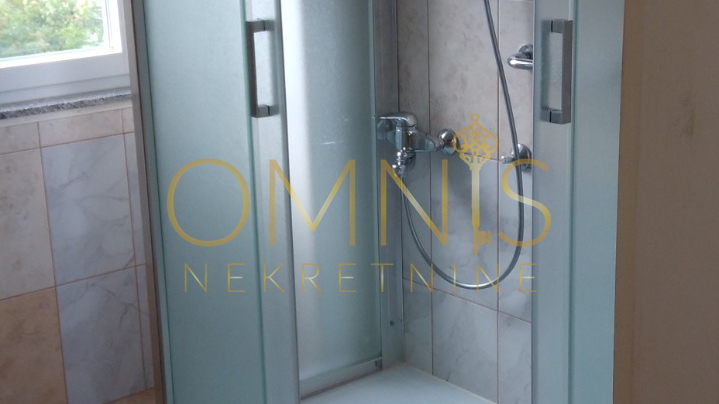 Rijeka,Donja Drenova,2S+DB,65m2,najam!