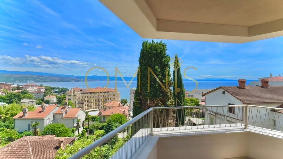 Opatija, center, penthouse with sea view, for sale!