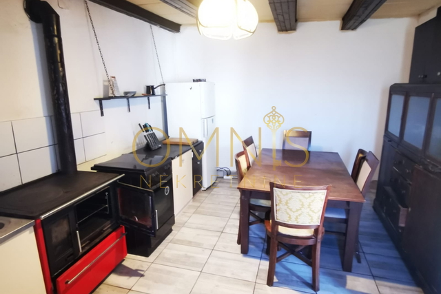 Hreljin, 120 m2, 3S+DB, kuća za 10 radnike, parking!