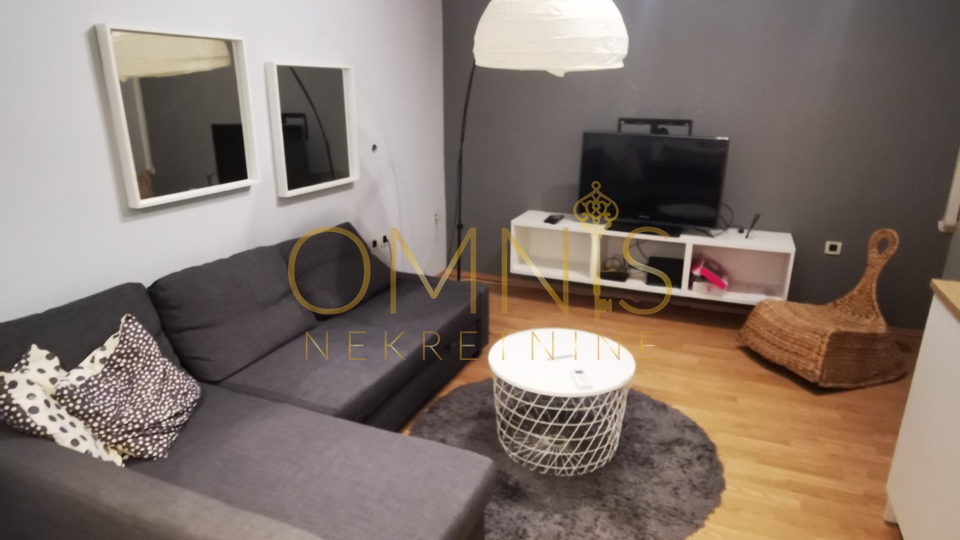Rijeka, Centar -2S+DB, odlična lokacija, najam!