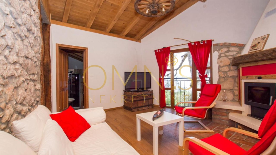 OPATIJA, BRSEČ- kamena villa na prekrasnoj lokaciji!