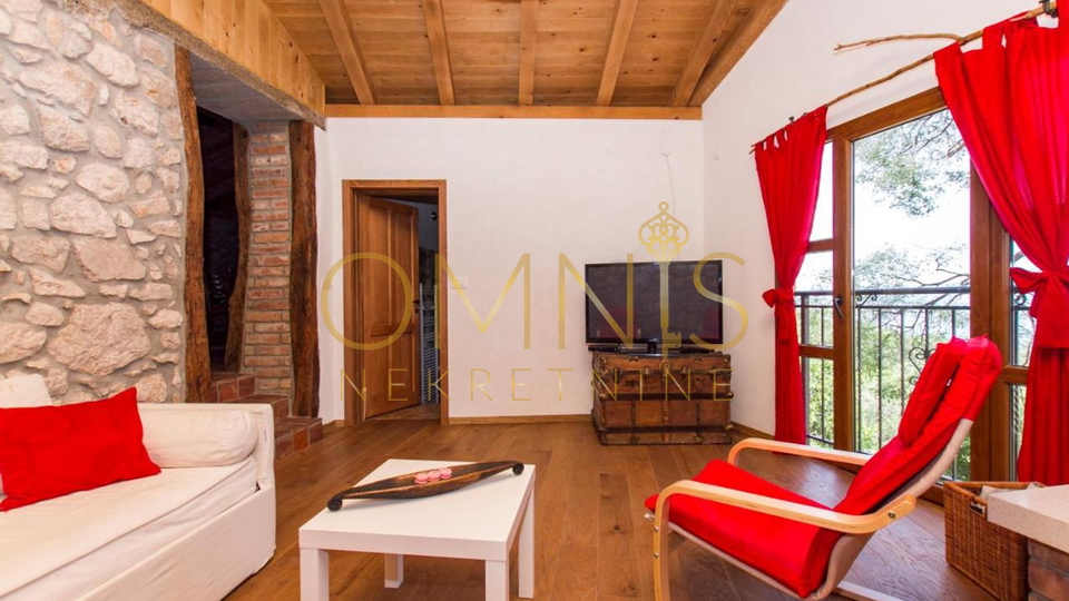 OPATIJA, BRSEČ- kamena villa na prekrasnoj lokaciji!