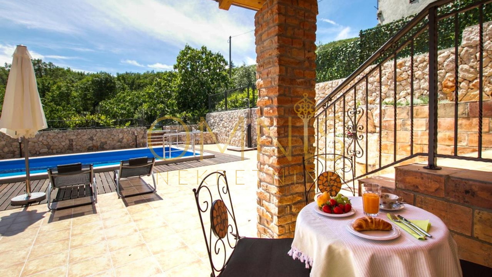 OPATIJA, BRSEČ- kamena villa na prekrasnoj lokaciji!