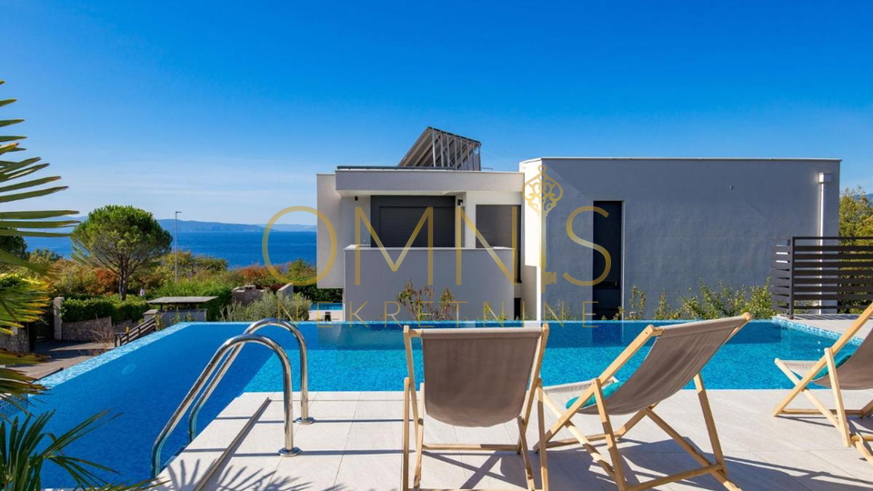 House, 330 m2, For Sale, Kostrena