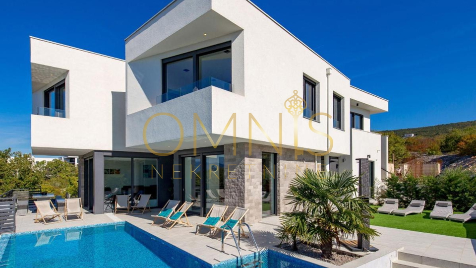 House, 330 m2, For Sale, Kostrena