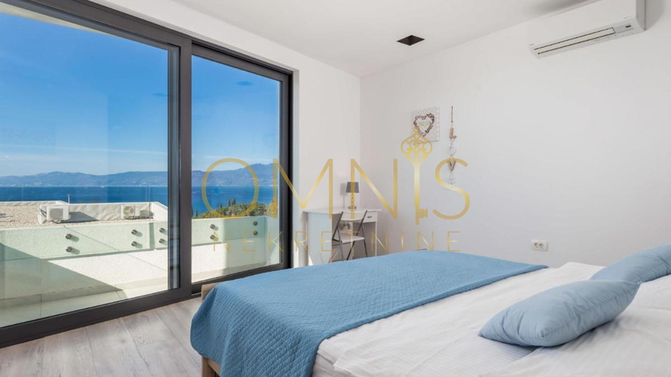 House, 330 m2, For Sale, Kostrena