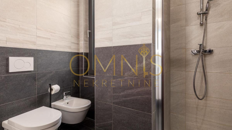 House, 330 m2, For Sale, Kostrena