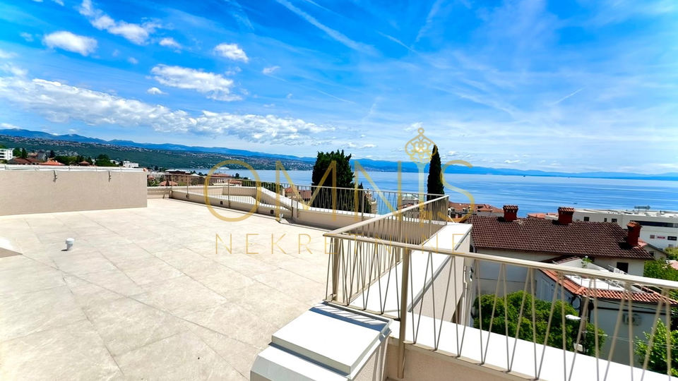 Opatija, center, penthouse with sea view, for sale!