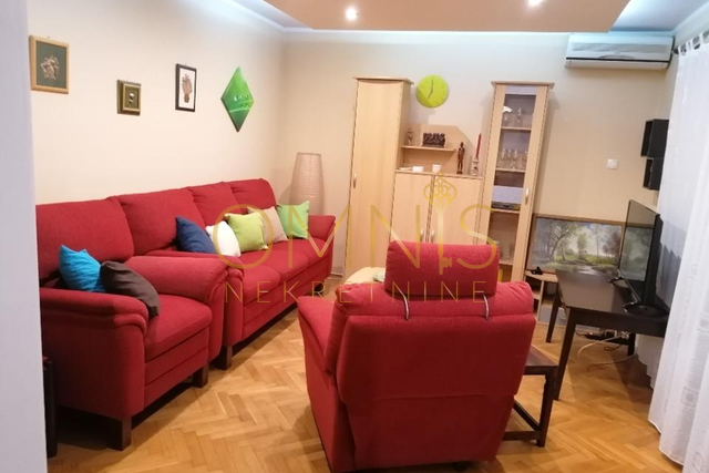 Bakar 3S+DB, etaža 120 m2, pogled na Bakarski zaljev, najam!
