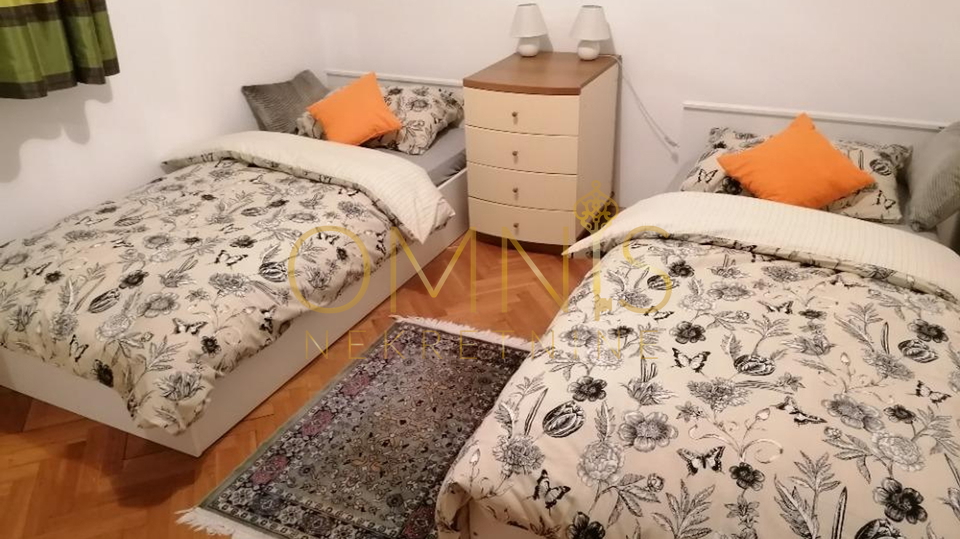 Bakar 3S+DB, etaža 120 m2, pogled na Bakarski zaljev, najam!