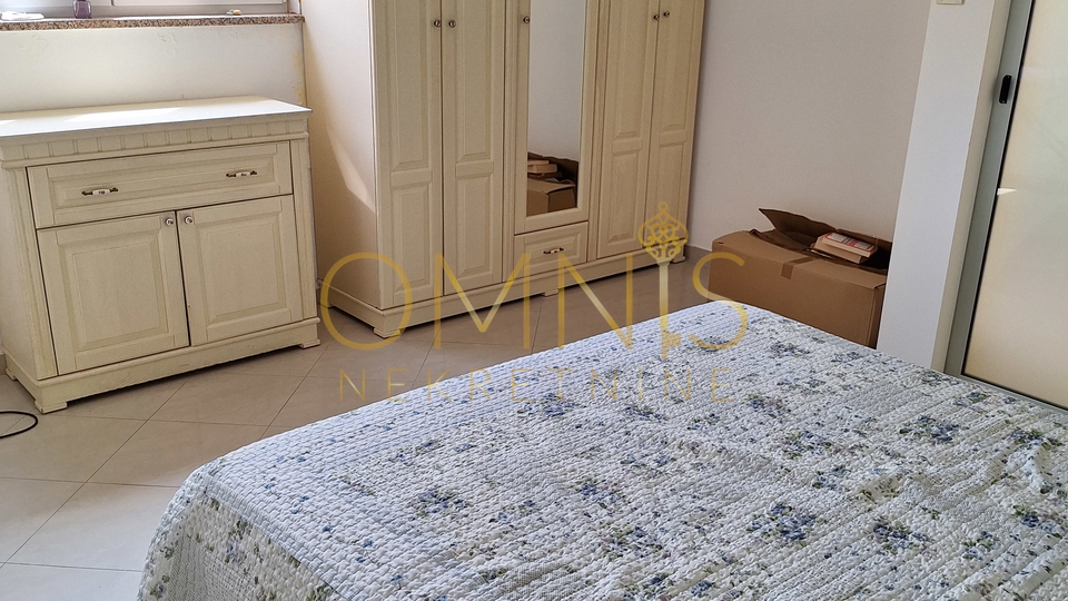 Rijeka, Rešetari 2S+DB ,100 m2, terasa i vrt