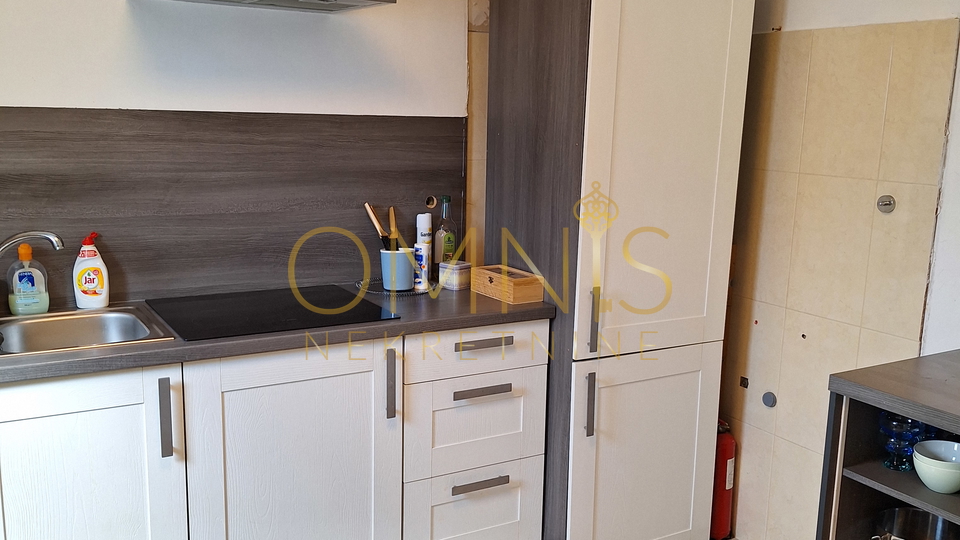 Rijeka, Rešetari 2S+DB ,100 m2, terasa i vrt